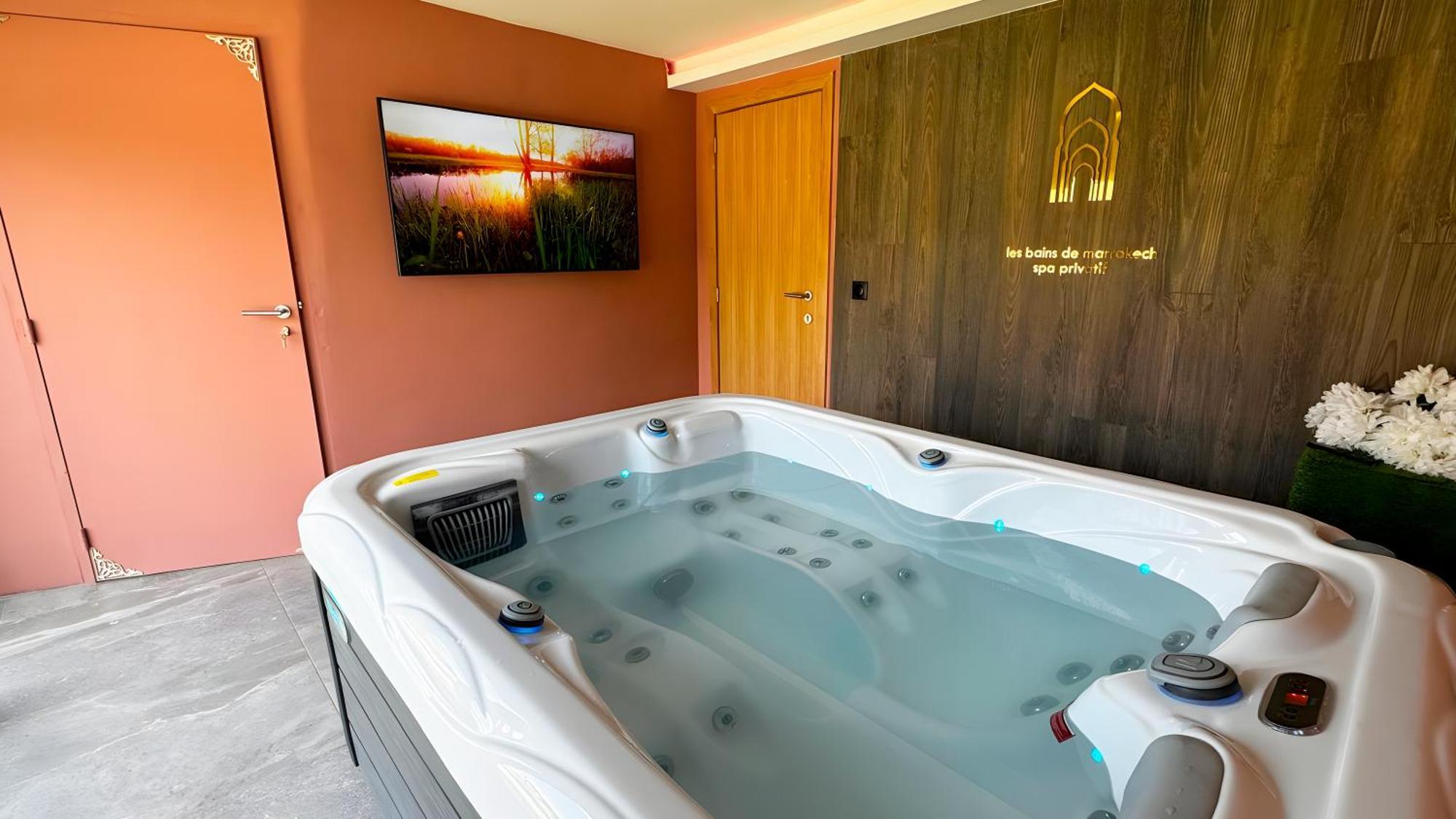 Les Bains De Marrakech Hotel Tournai Bagian luar foto